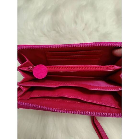 Macbeth Collection Puffy Nylon Wallet - Picture 3 of 6